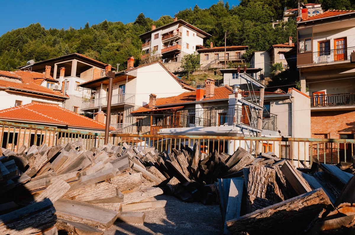 Handmade Barrels in Metsovo: The Rhythms of Traditional Cooperage — gallery image