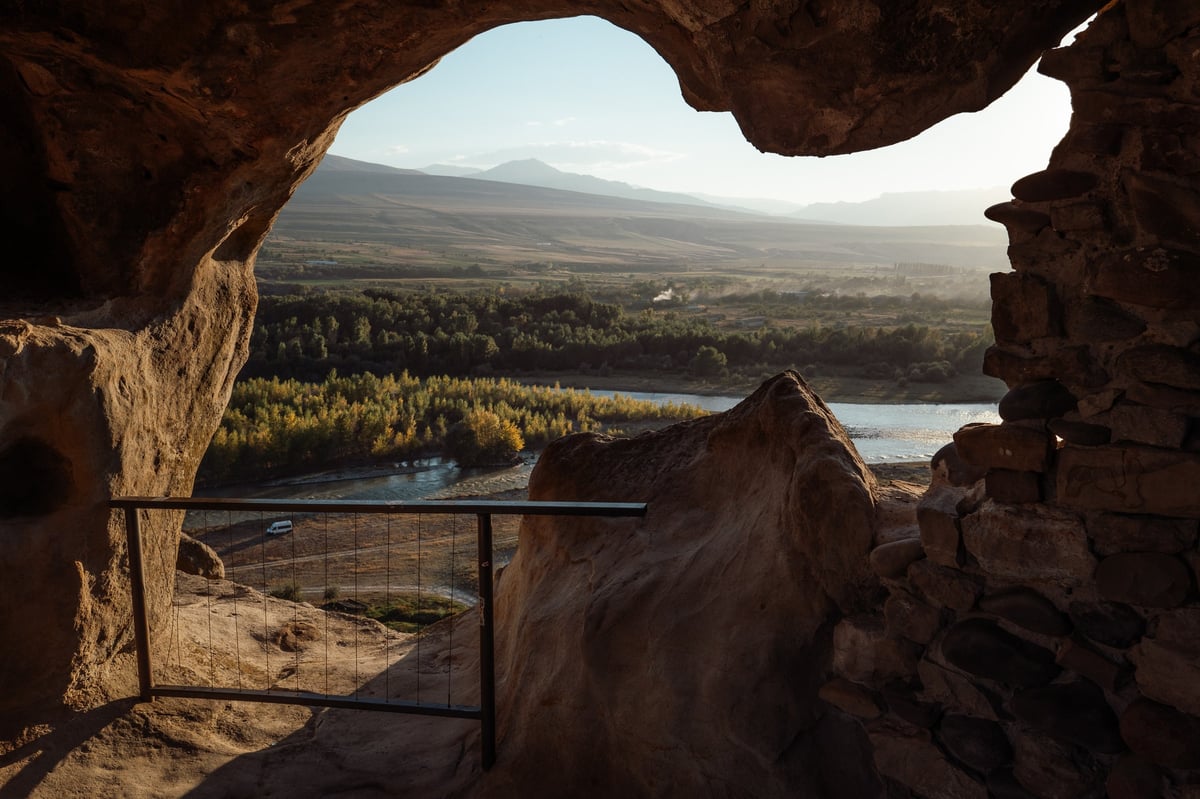 Uplistsikhe: Life Among the Rocks — gallery image